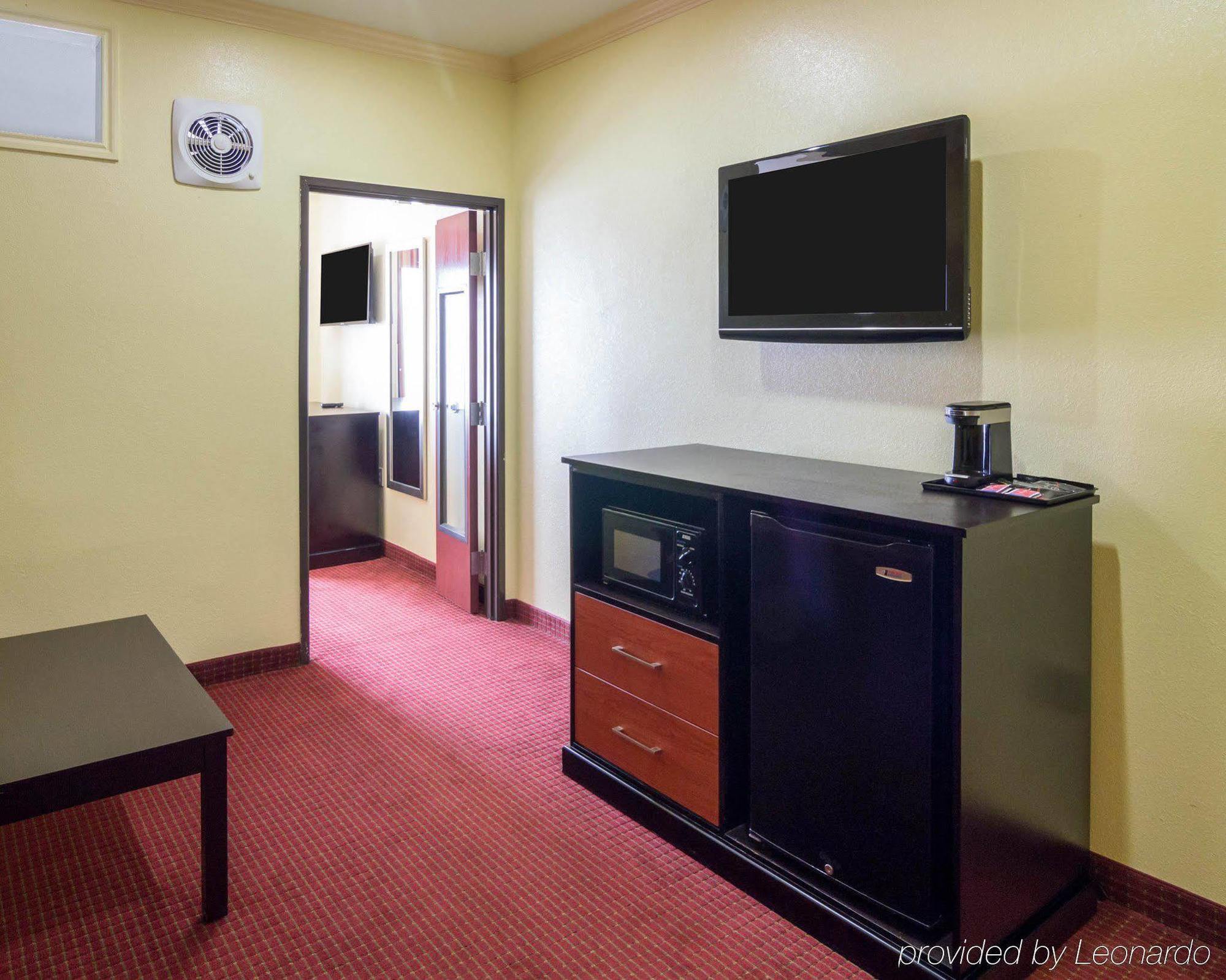 Springwood Suites Houston Iah - Beltway 8 Dış mekan fotoğraf