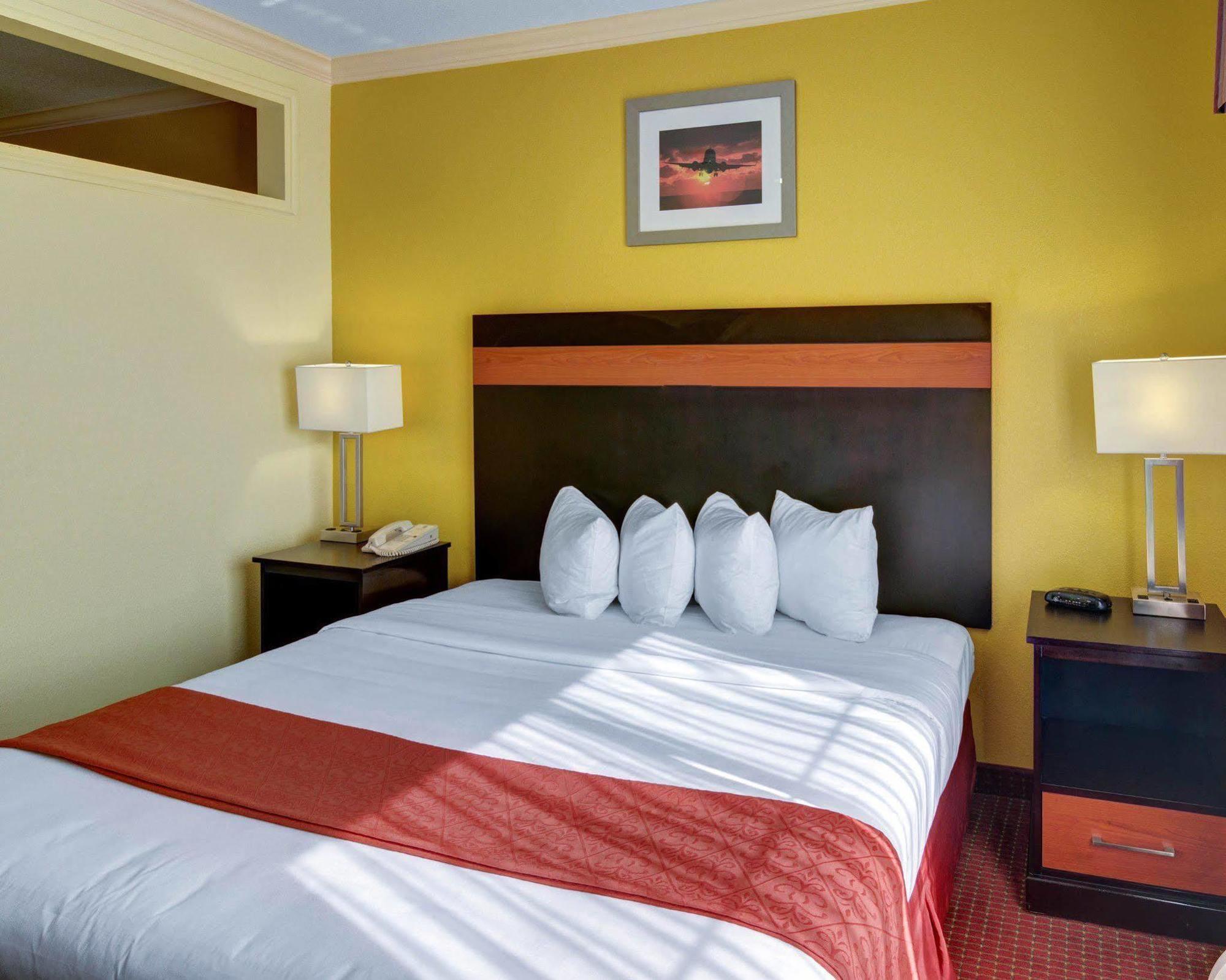 Springwood Suites Houston Iah - Beltway 8 Dış mekan fotoğraf